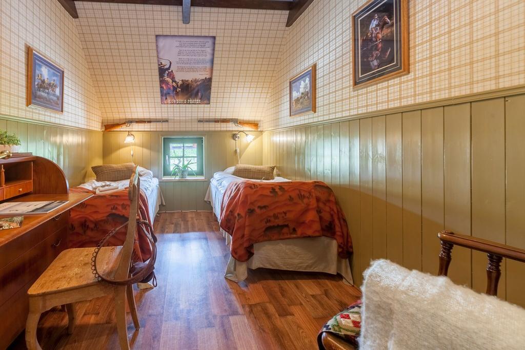 J A Ranch Bed & Breakfast Stromsnasbruk Luaran gambar