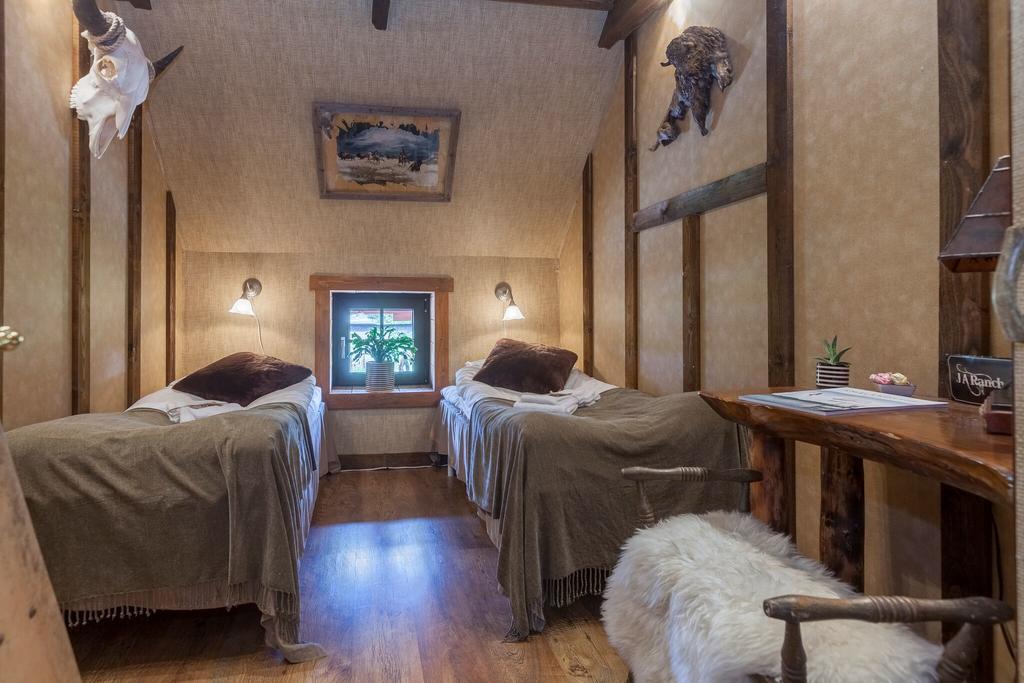 J A Ranch Bed & Breakfast Stromsnasbruk Luaran gambar