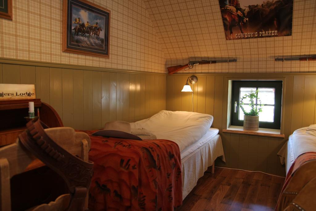 J A Ranch Bed & Breakfast Stromsnasbruk Luaran gambar