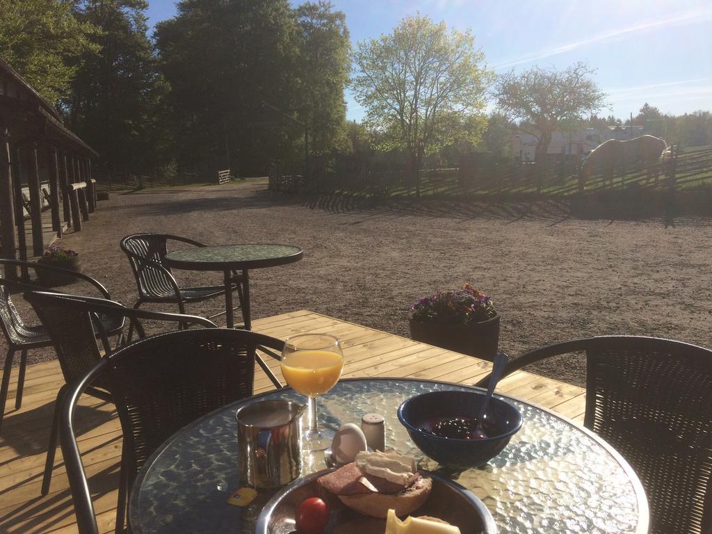 J A Ranch Bed & Breakfast Stromsnasbruk Luaran gambar